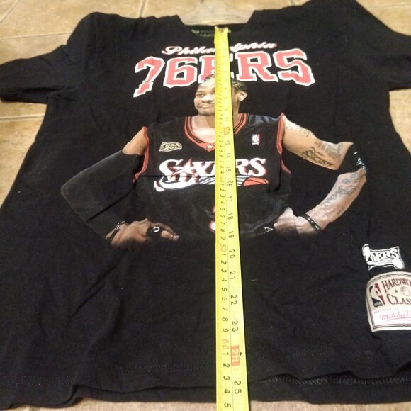 Mitchell and Ness Hardwood Classics Allen Iverson 76ers NBA Black T Shirt L LG - Picture 5 of 7